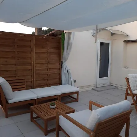 Apartment Un Nid Sur Les Toits Avec Terrasse *