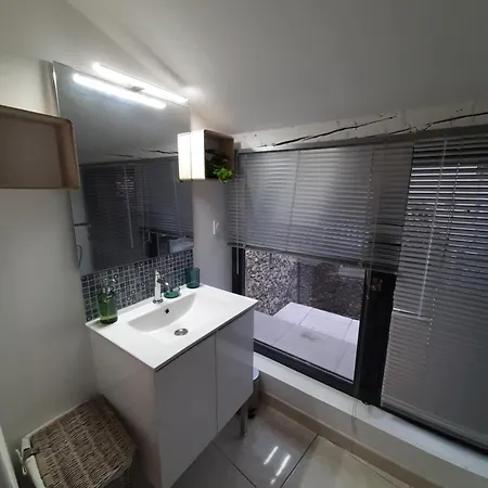 Apartment Un Nid Sur Les Toits Avec Terrasse